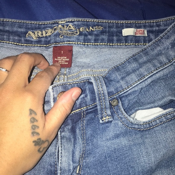 Arizona Jeans ‼️‼️ Worn twice !! - Picture 1 of 3